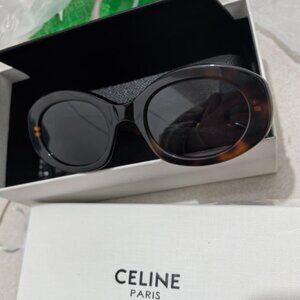 Celine Women CL40194U Triomphe Oval Sunglasses Brown Frame / Gray Lens